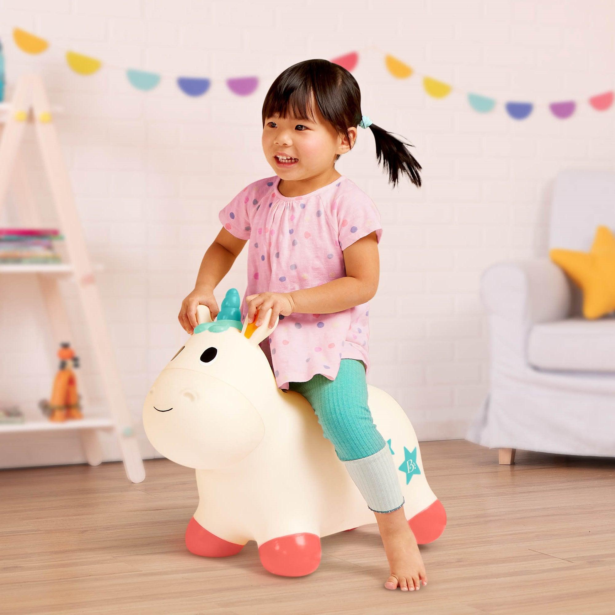 B.Toys: skoczek jednorożec Pixie Ride-On Unicorn Bouncy Boing! - Noski Noski