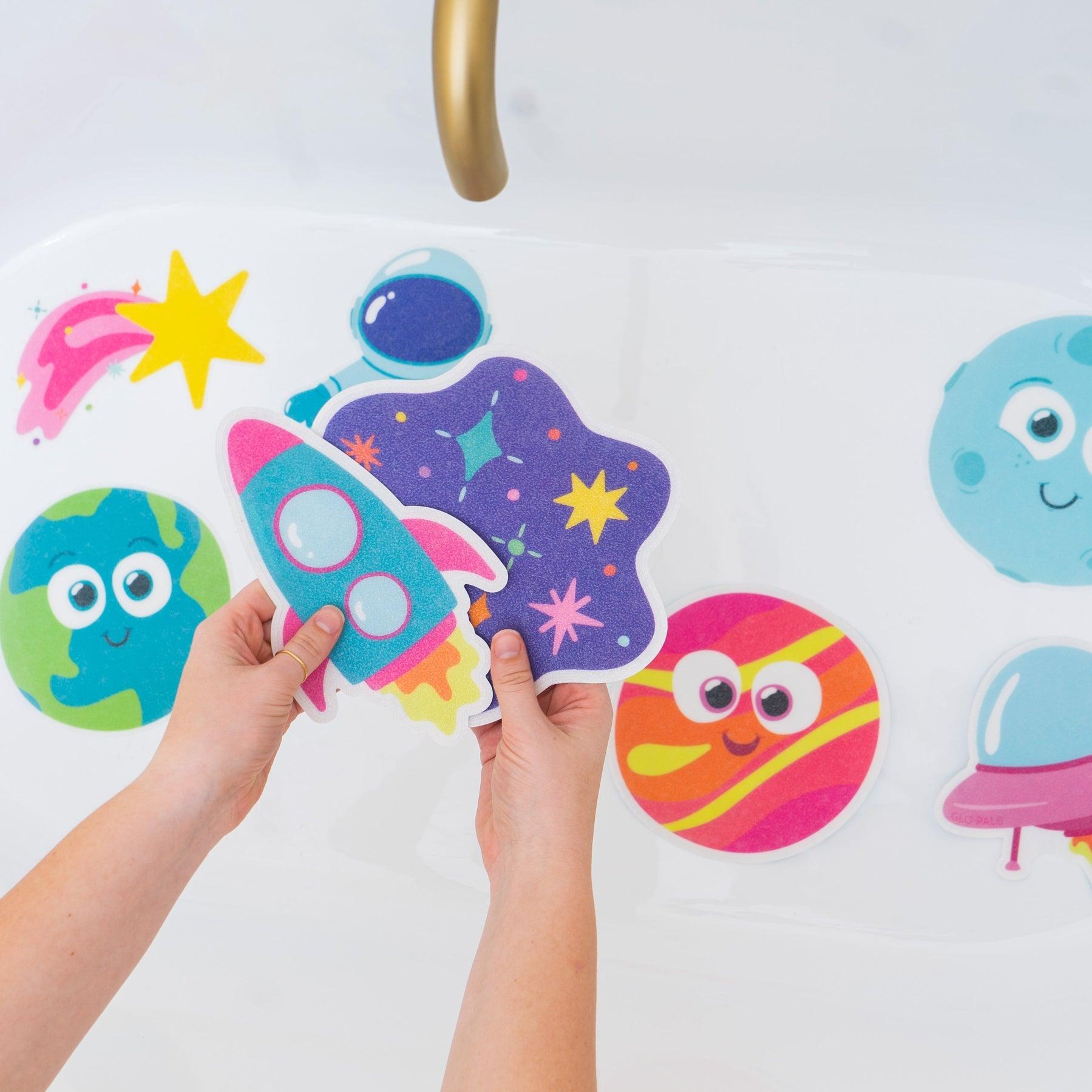 Glo Pals: antypoślizgowe naklejki do wanny Galaxy Grips - Noski Noski