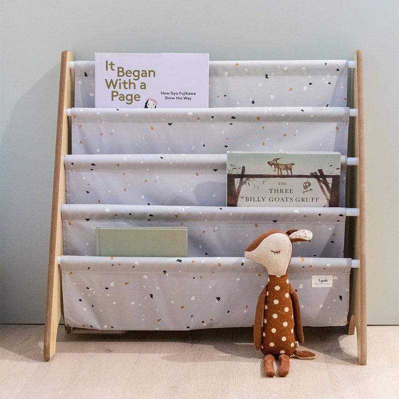 3 Sprouts: stojak na książki Recycled Terrazzo - Noski Noski