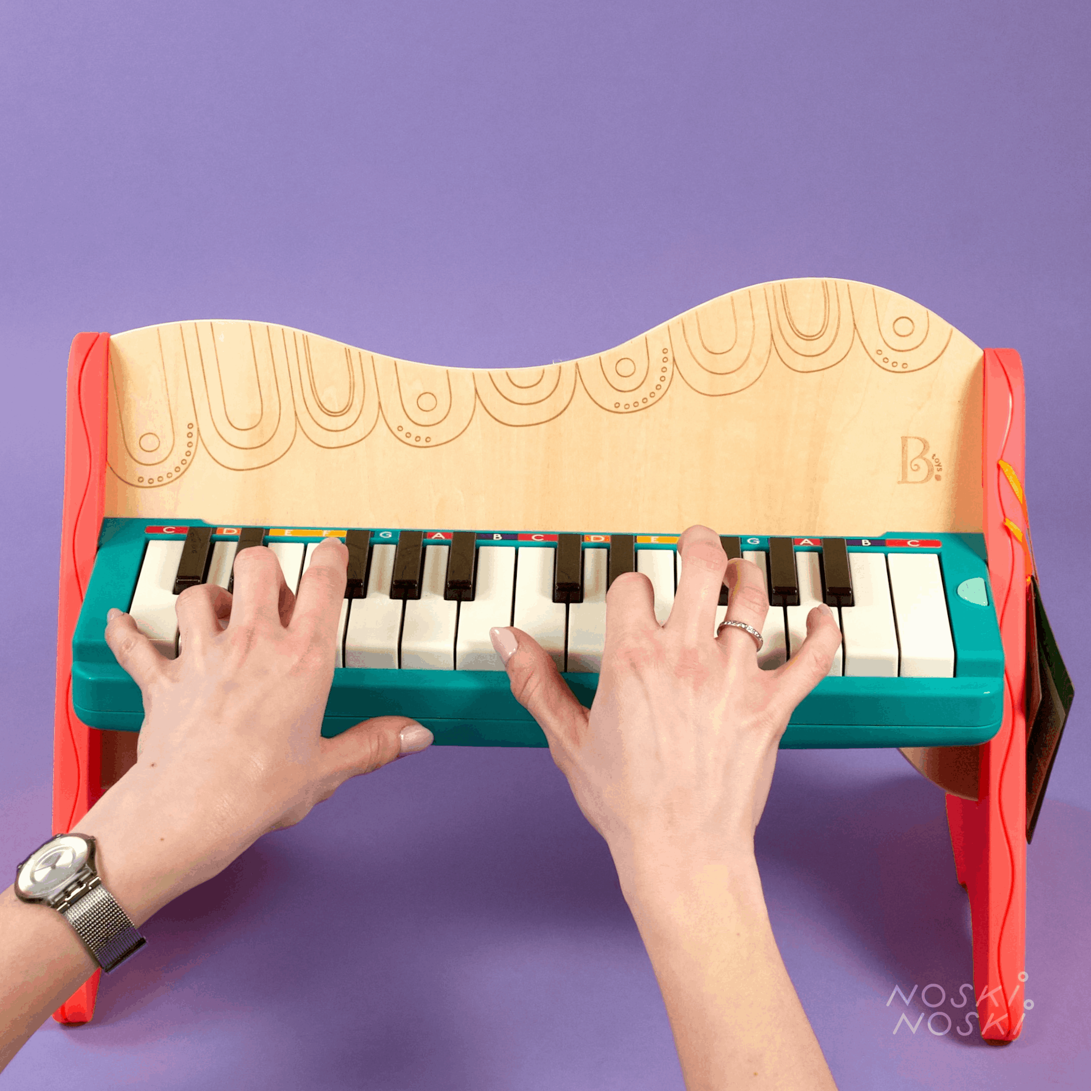 Petit Piano en bois : piano Montessori pour enfant
