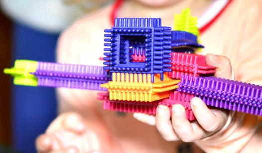 B.Toys: mega zestaw konstrukcyjny klocki jeżyki Spinaroos - Noski Noski