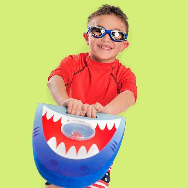 Bling2o: okulary do pływania rekin Jawsome - Noski Noski