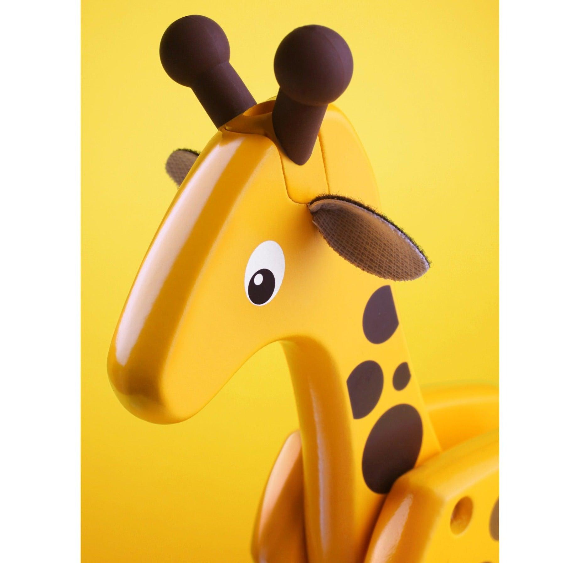 BRIO: żyrafa do ciągnięcia Pull Along Giraffe - Noski Noski