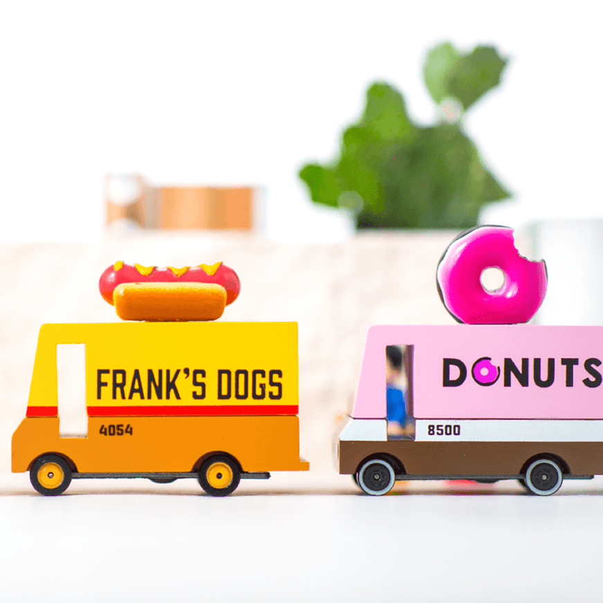 Candylab Toys: drewniany food truck Donut Van - Noski Noski