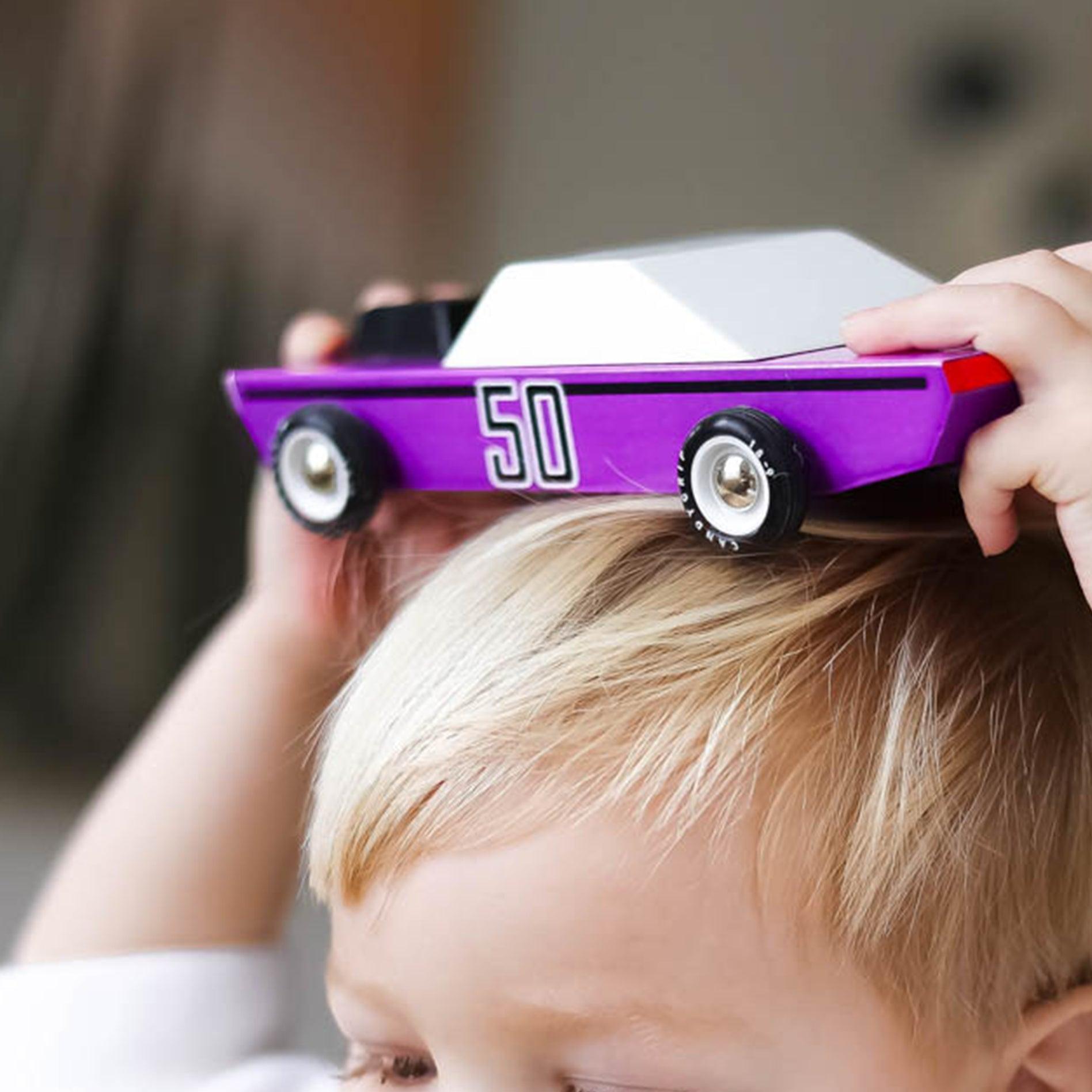 Candylab Toys: drewniany samochód Speed Racer Plum 50 - Noski Noski