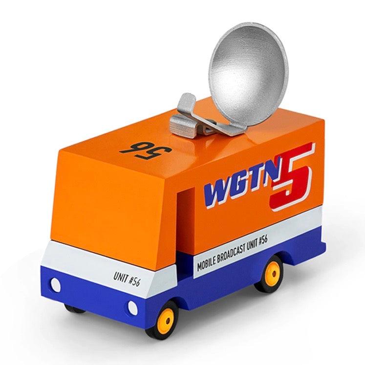 Candylab Toys: drewniany samochodzik News Van - Noski Noski