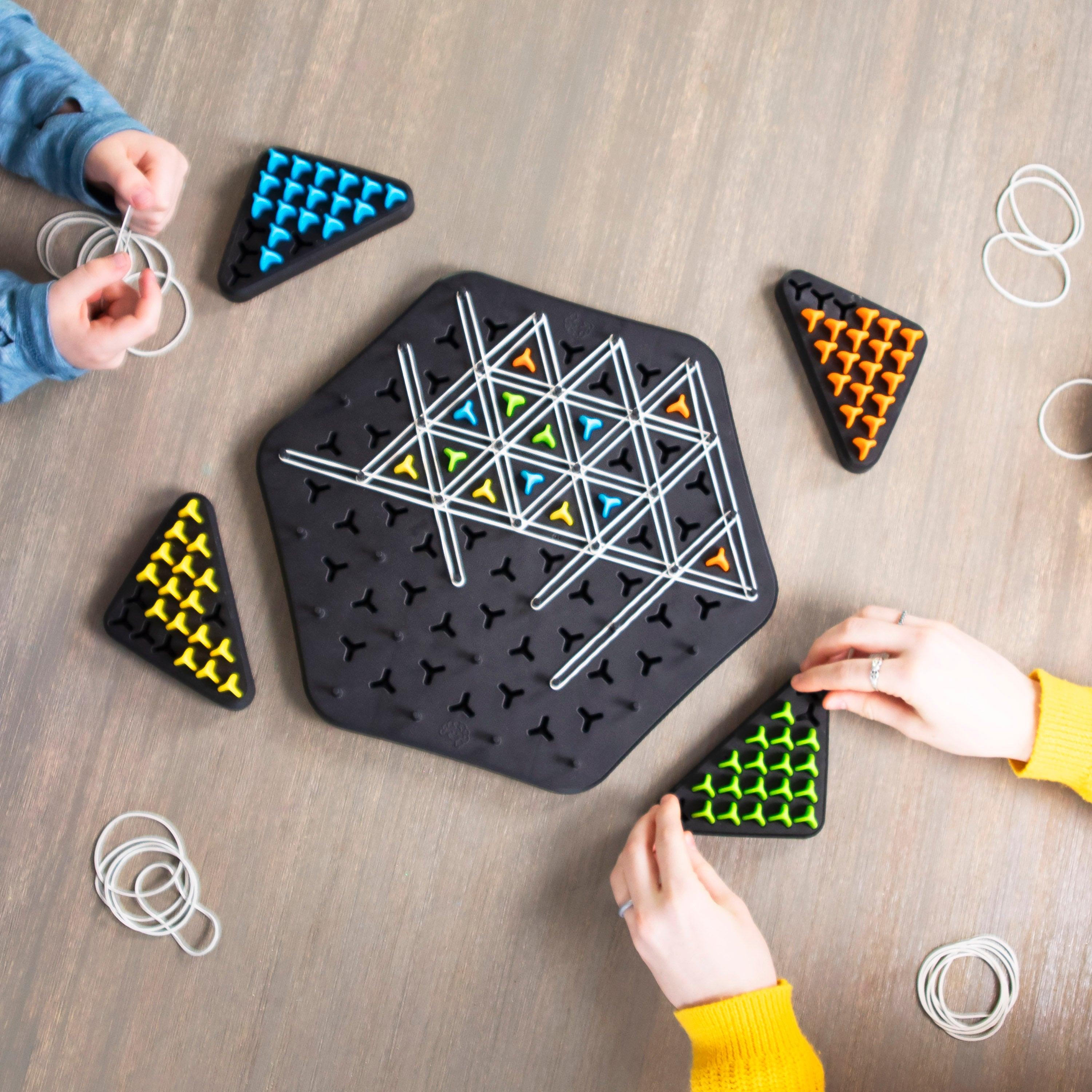 Fat Brain Toys: gra strategiczna trójkąty Triggle - Noski Noski