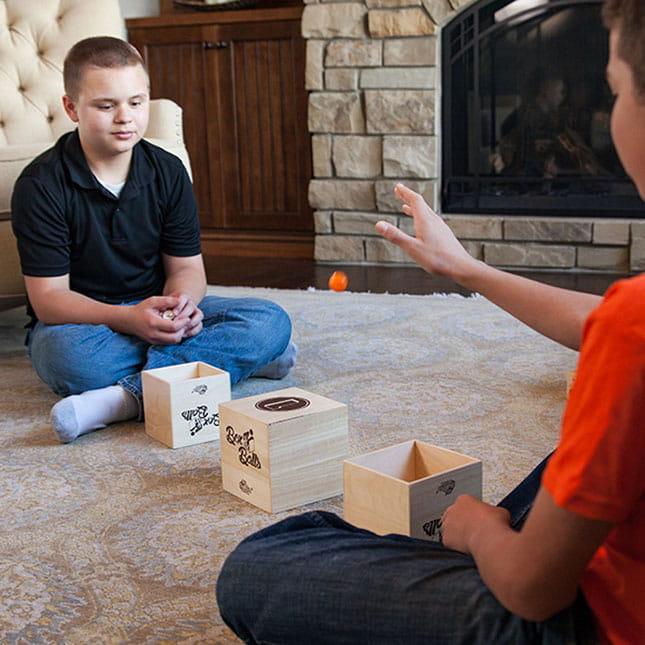 Fat Brain Toys: gra zręcznościowa Box & Balls - Noski Noski