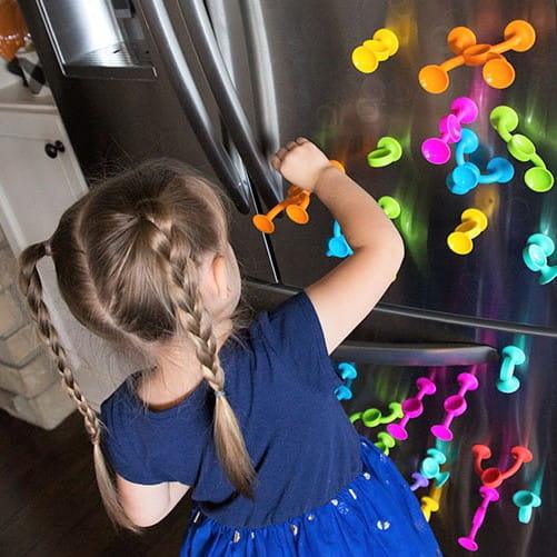 Fat Brain Toys: przyssawki Squigz 2.0 36 el. - Noski Noski