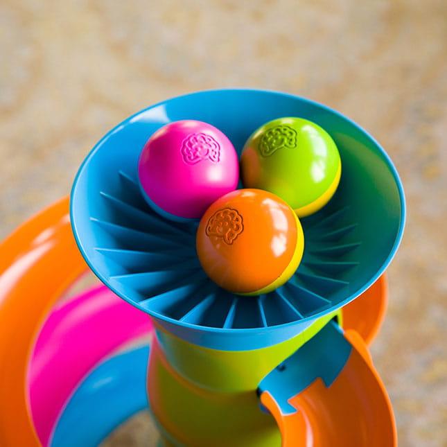 Fat Brain Toys: zjeżdżalnia dla kulek RollAgain Tower - Noski Noski