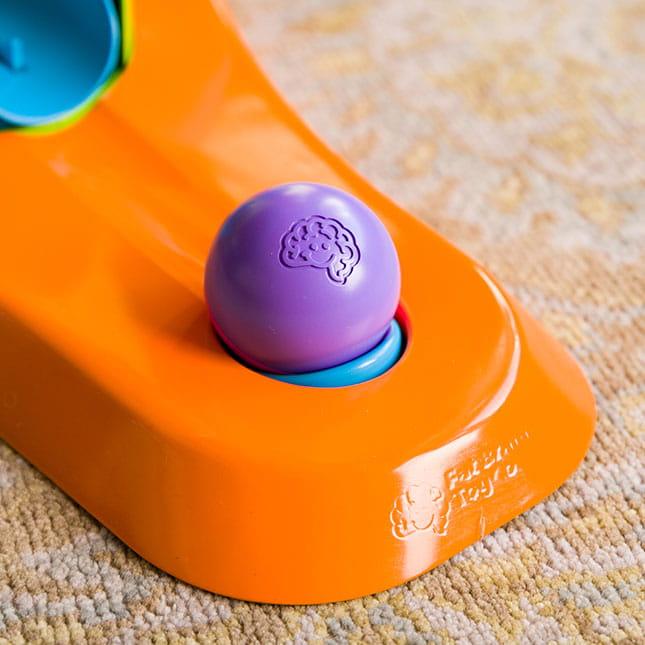 Fat Brain Toys: zjeżdżalnia dla kulek RollAgain Tower - Noski Noski