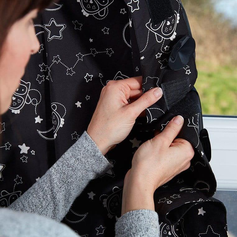 Gro Company: przenośna zasłona zaciemniająca Gro Anywhere Blind - Noski Noski