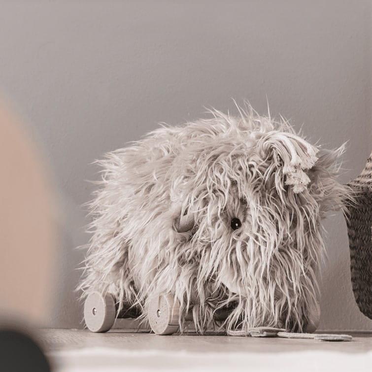 Kid's Concept: włochaty mamut do ciągnięcia Neo - Noski Noski