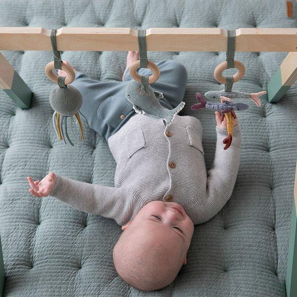 Little Dutch: drewniany pałąk z zabawkami Baby Gym Ocean - Noski Noski