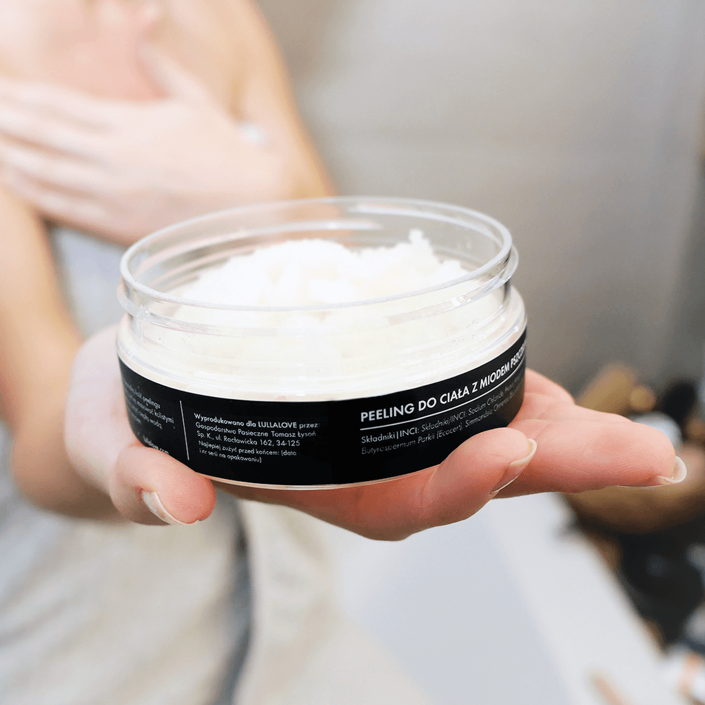 Lullalove: peeling solny do ciała z miodem Hello Honey - Noski Noski