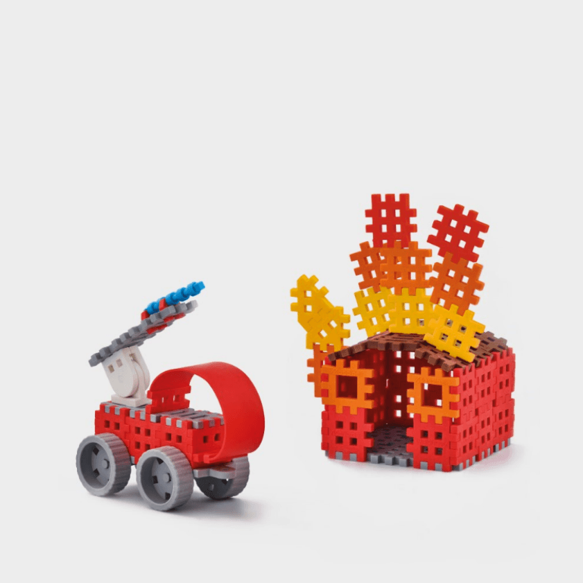 Marioinex: klocki Mini Waffle Fireman Medium 68 - Noski Noski
