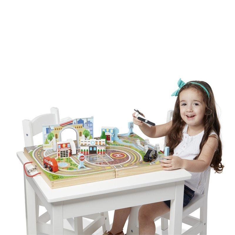 Melissa & Doug: przenośne miasto w walizce Take-Along Tabletop Town - Noski Noski
