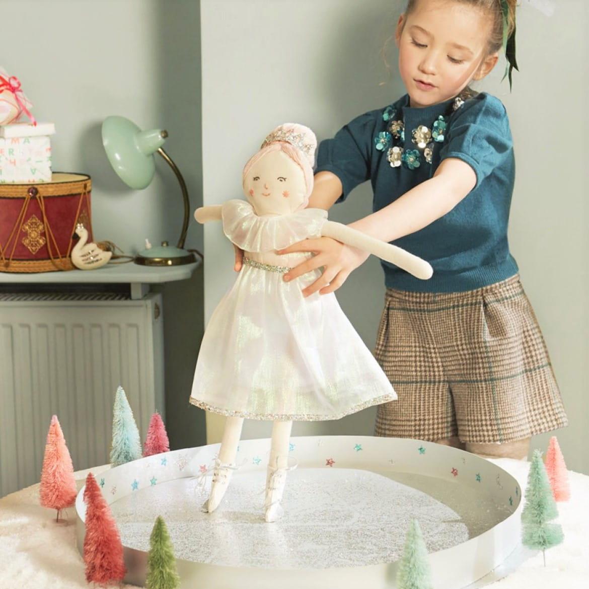 Meri Meri: materiałowa lalka księżniczka Lucia - Noski Noski