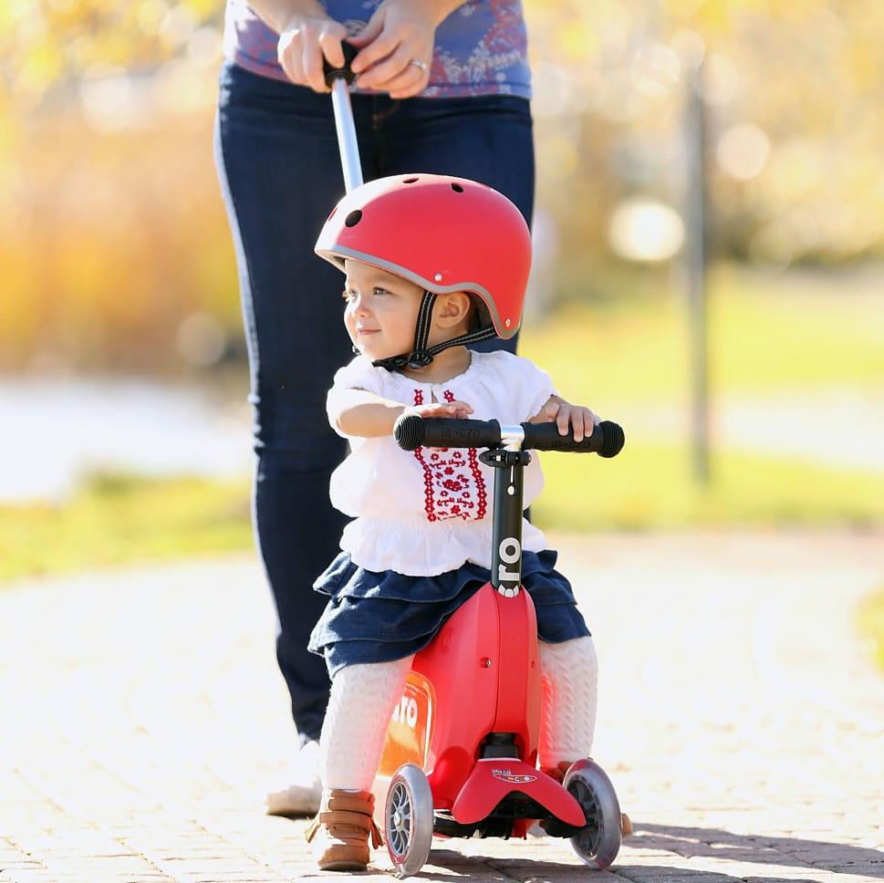 Micro: hulajnoga z drążkiem Mini Micro Mini2go Deluxe Plus - Noski Noski