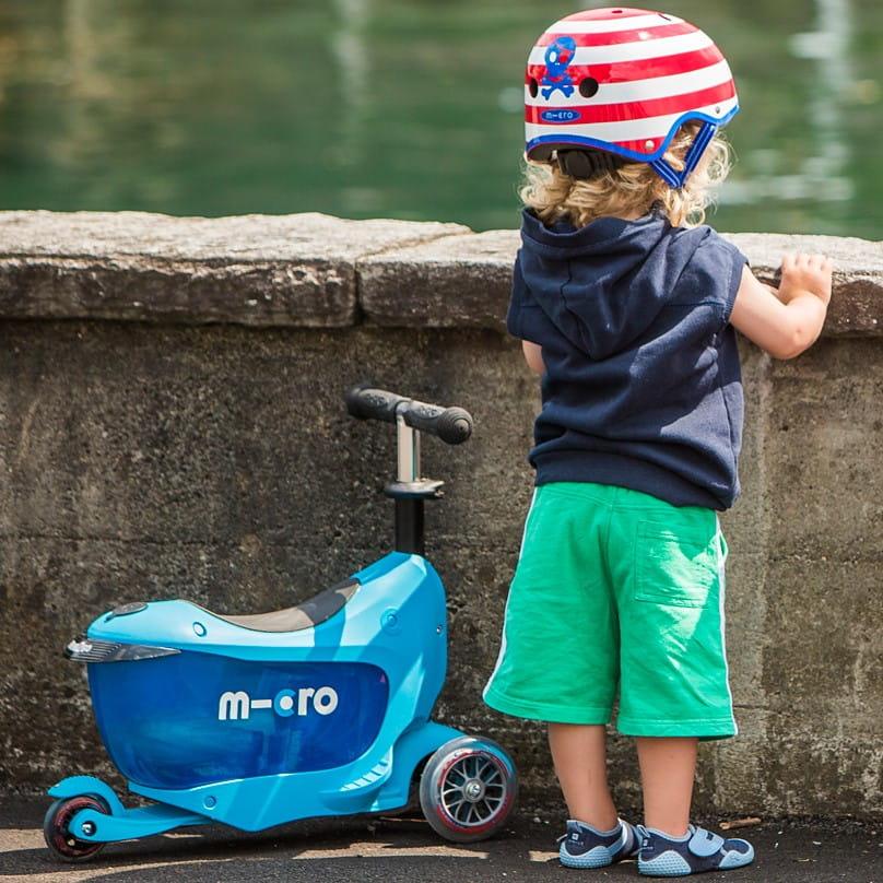 Micro: hulajnoga z drążkiem Mini Micro Mini2go Deluxe Plus - Noski Noski