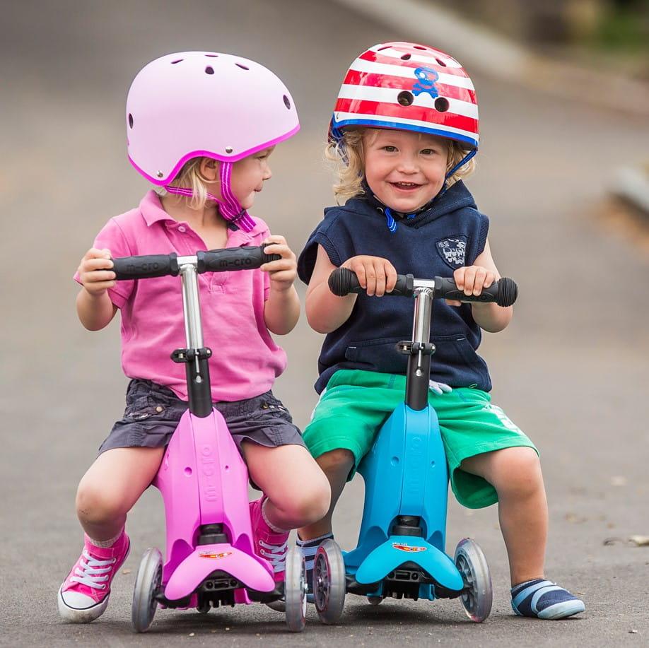 Micro: hulajnoga z drążkiem Mini Micro Mini2go Deluxe Plus - Noski Noski