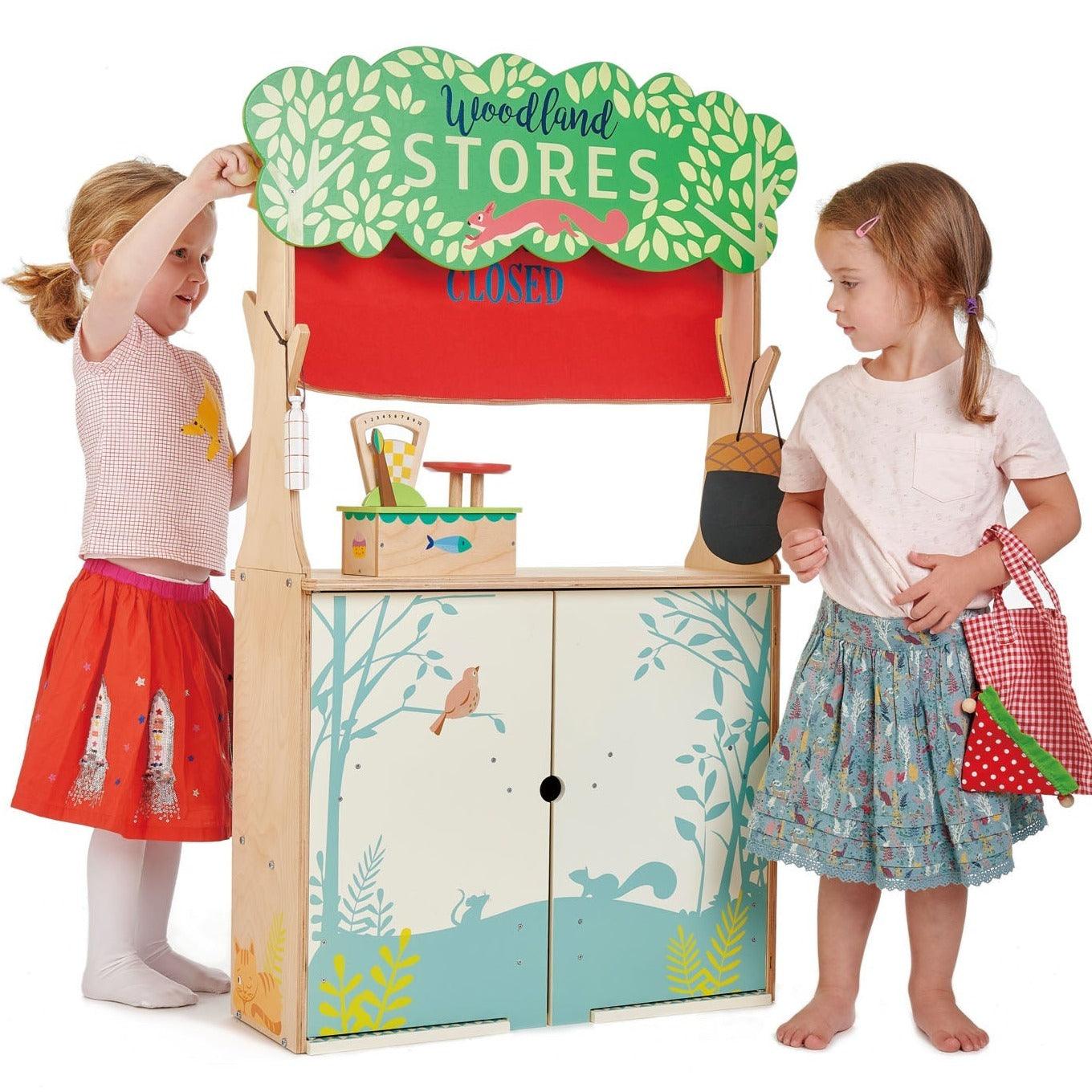 Tender Leaf Toys: drewniany sklep i teatrzyk Woodland - Noski Noski