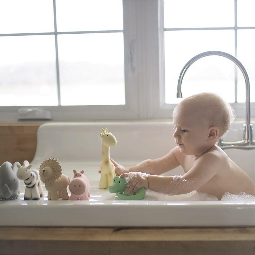 Tikiri: zabawka z naturalnego kauczuku z dzwoneczkiem zwierzątko Baby Zoo - Noski Noski