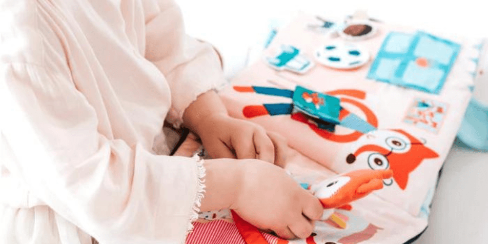 Czym są zabawki sensoryczne i jakie warto wybrać? - Noski Noski