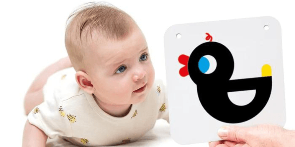Zabawki kontrastowe dla niemowląt – jak wpływają na rozwój dziecka? - Noski Noski