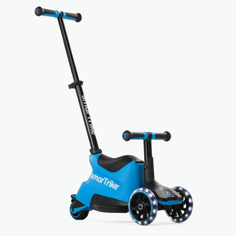 Hulajnoga Smartrike Xtend Ride On 4w1 Blue, idealna dla dzieci od 12 miesięcy do 12 lat, przekształcana z jeździka w hulajnogę.