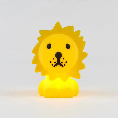 Mrmaria Lion First Lamp Midi lew – bezpieczna lampka nocna LED dla dzieci, przenośna i miękka, idealna do przytulnych wnętrz.
