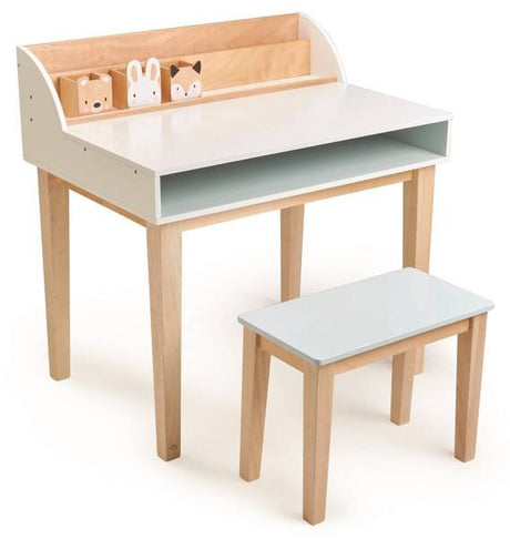 Biurko i krzesełko dla dzieci Tender Leaf Toys Forest - elegancki i funkcjonalny zestaw mebli idealny do nauki i zabawy.