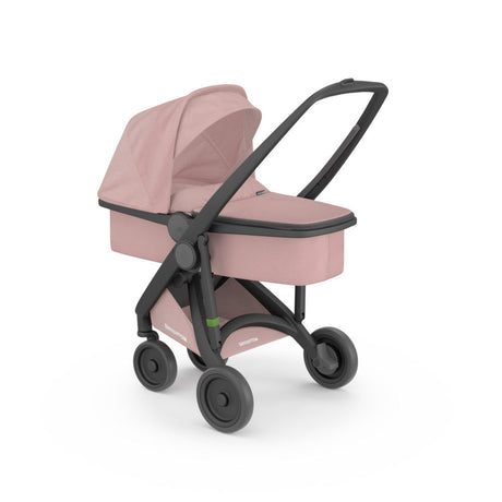 Wózek dziecięcy Greentom Carrycot v2.1 Black Blossom, lekki, wytrzymały, ekologiczny, z organicznym materacykiem dla komfortu maluszka.