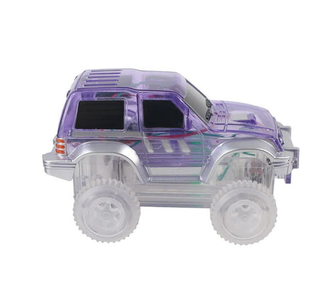 Autko na akumulator Cleverclixx Pastel Purple z świecącymi światłami, idealne do toru wyścigowego dla dzieci.
