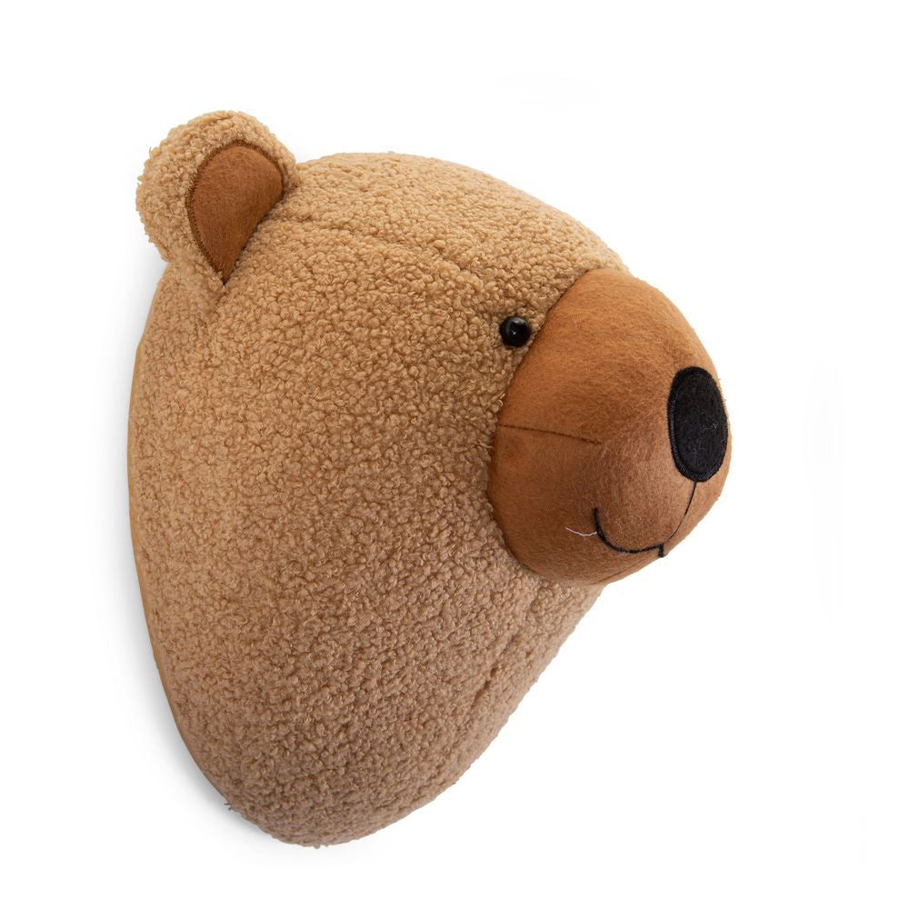 Childhome: Spürte Teddybärenkopf an der Wand