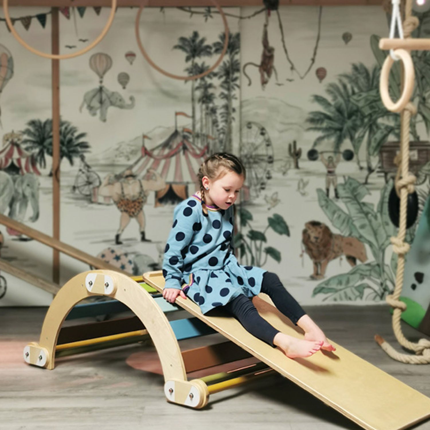 Small Foot: wooden rocker with adventure ladder