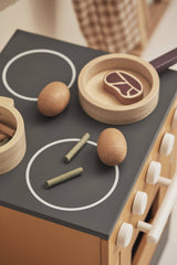 Drewniany zestaw do zabawy w sklep Kid's Concept KID HUB zestaw do zabawy w jedzenie