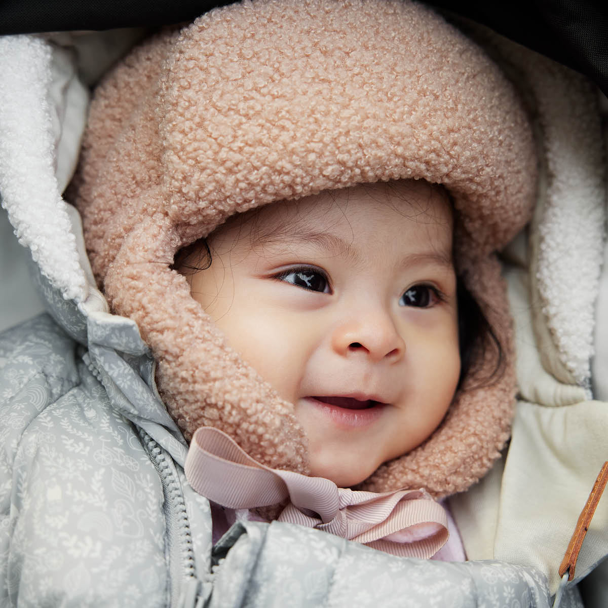 Czapka zimowa dla dziecka Elodie Details Pink Bouclé 6-12 miesięcy
