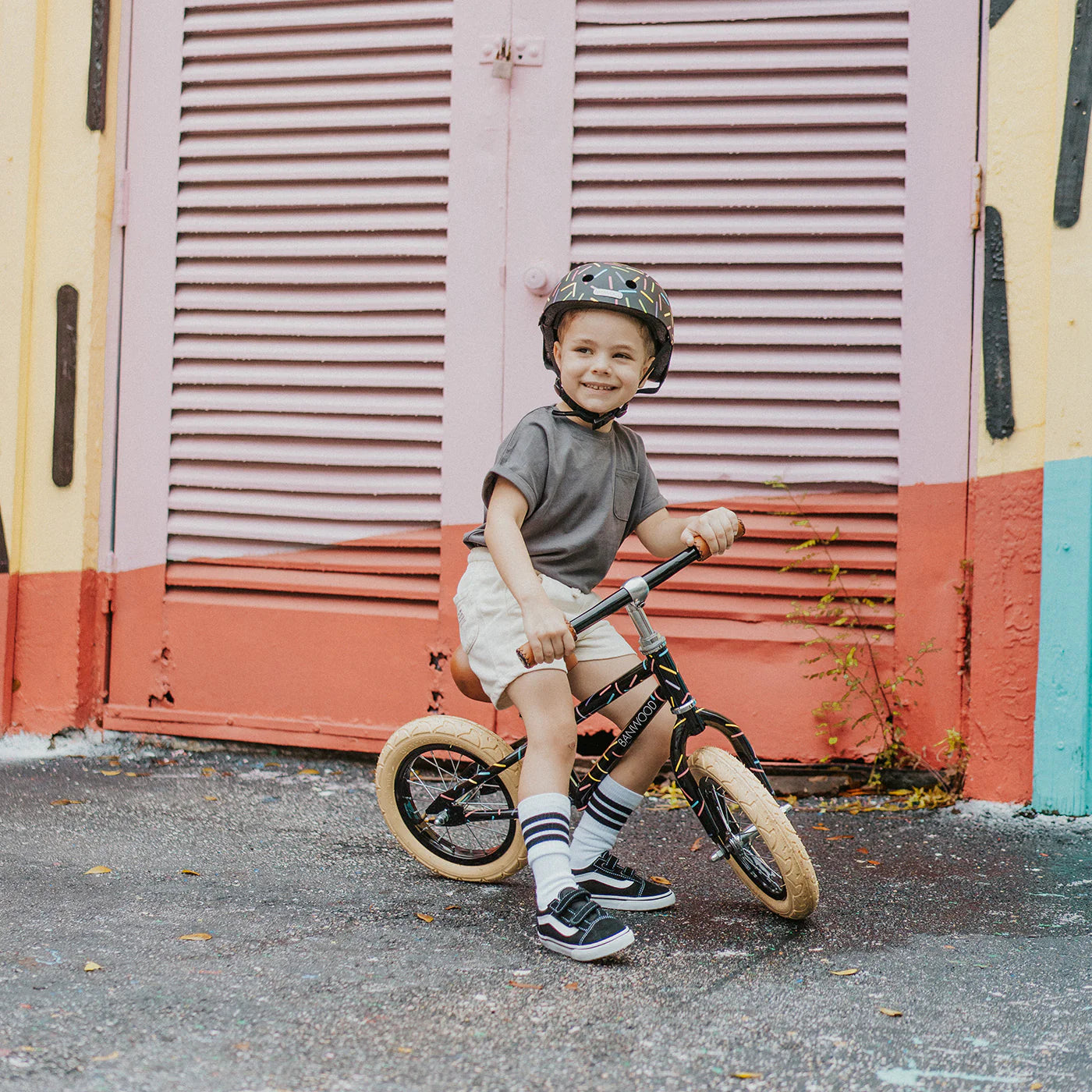 Banwood: dziecięcy kask rowerowy Marest Allegra Black