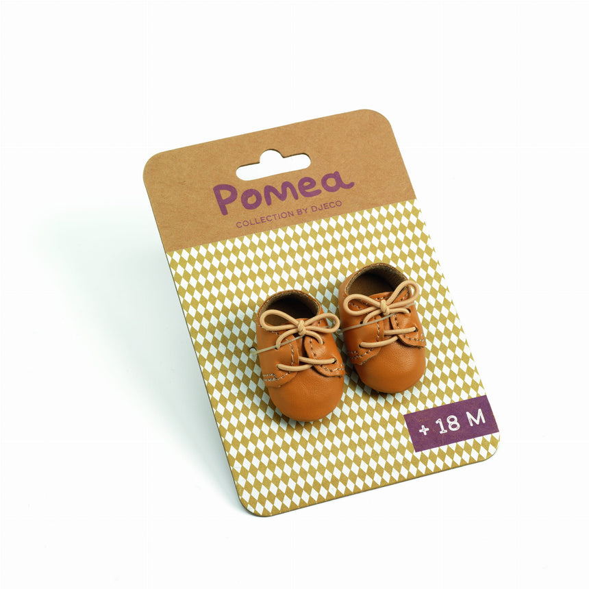 Pomea: brązowe buciki dla lalek