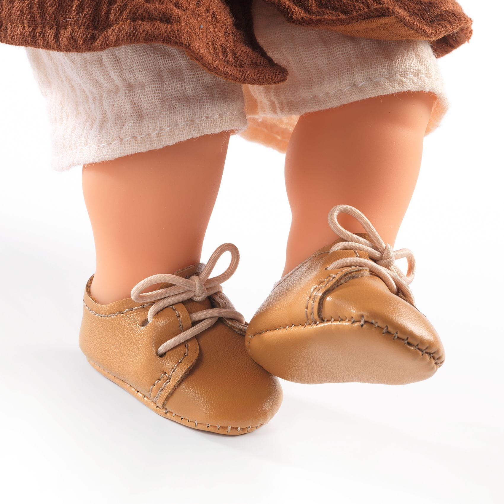 Pomea: zapatos de muñeca marrón