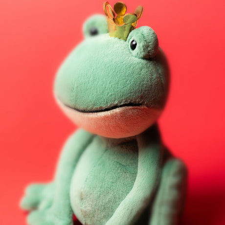 Maskotka żaba Jellycat Fabian Frog Prince - miękka, pluszowa mała zielona żabka do zabawy i opowiadania baśni.