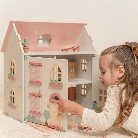 Domek drewniany dla dzieci Little Dutch Doll's House – kreatywna zabawa z akcesoriami, rozwijająca wyobraźnię najmłodszych.