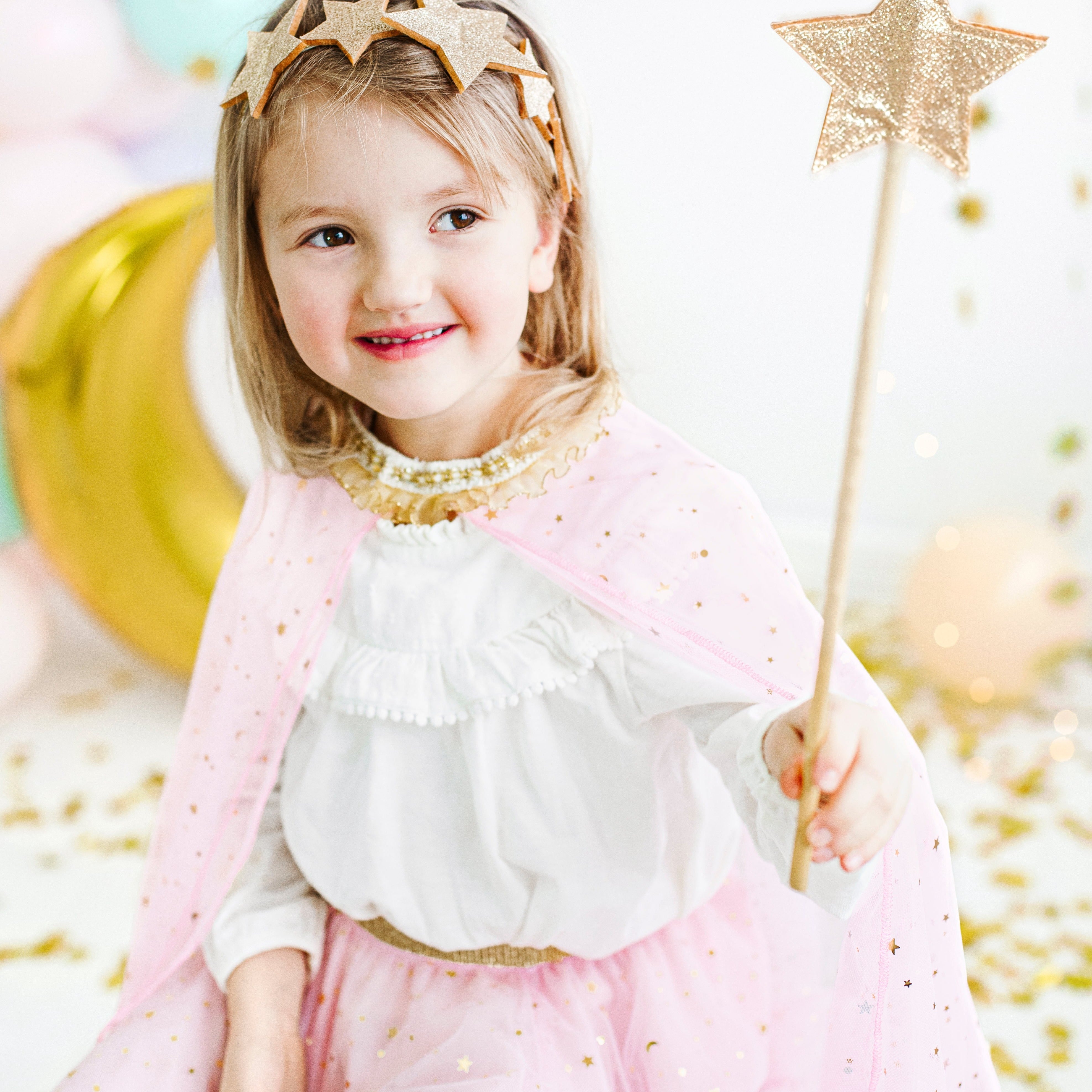 Partydeco: Dressing Dysfire Prinzessin anziehen