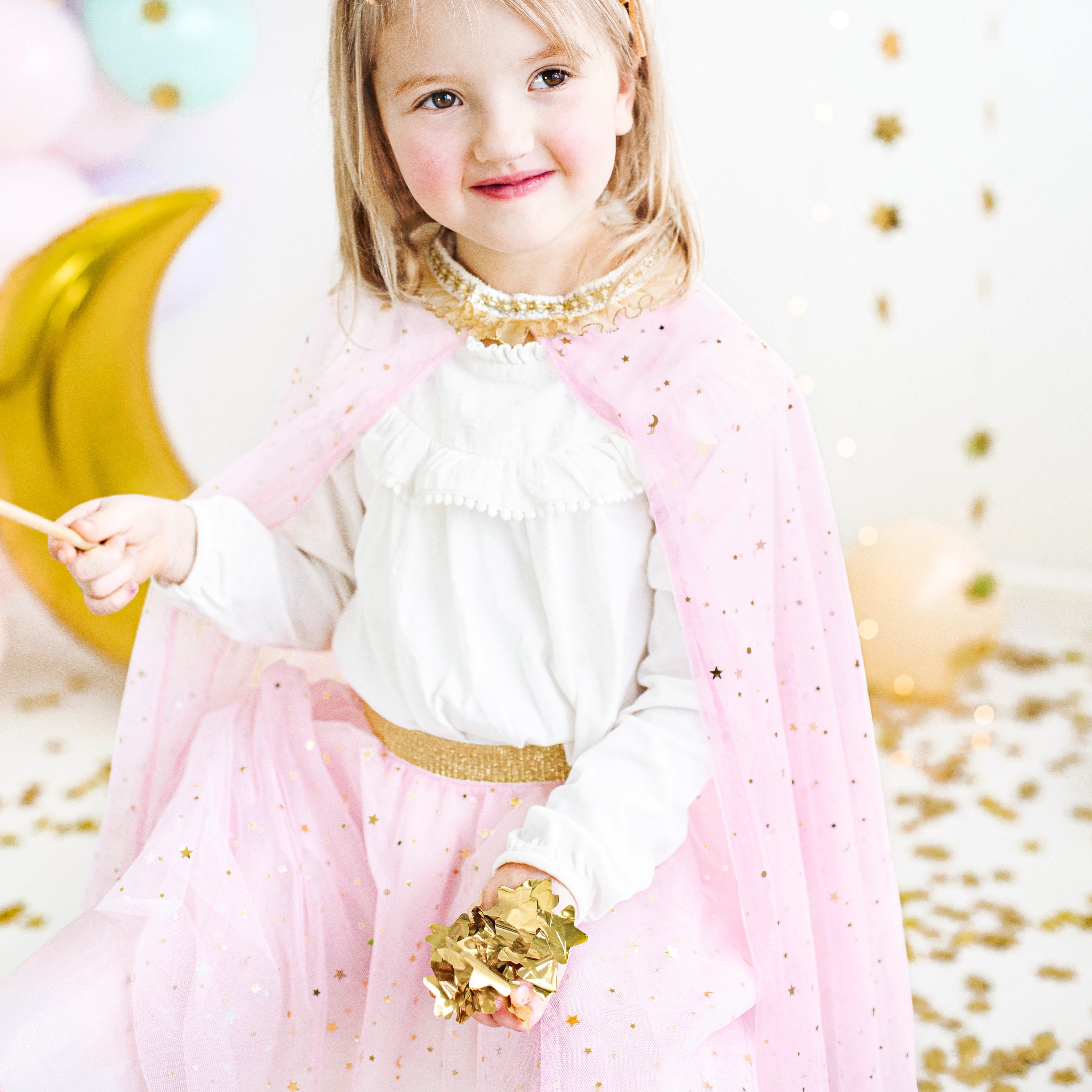 Partydeco: Dressing Dysfire Prinzessin anziehen