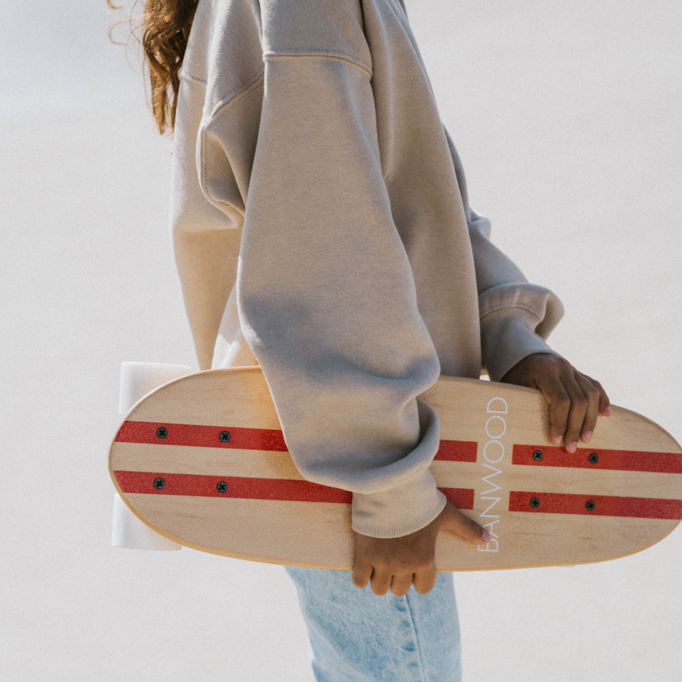 Banwood: Red skateboard