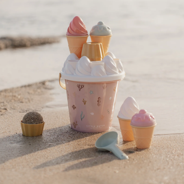 Маленька голландська: морозиво рожеве морозиво
