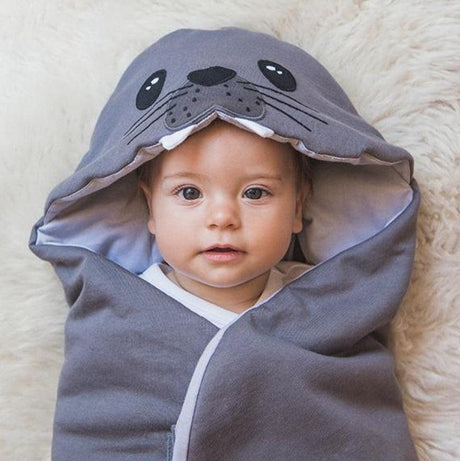 Otulacz do fotelika Baby Bites Sea Lullaby Light Grey 1-18 m, wiosenne i letnie spacery, bawełna, komfort dziecka.