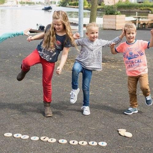 BS Toys: gra zręcznościowa naśladuj ruch Moves! - Noski Noski