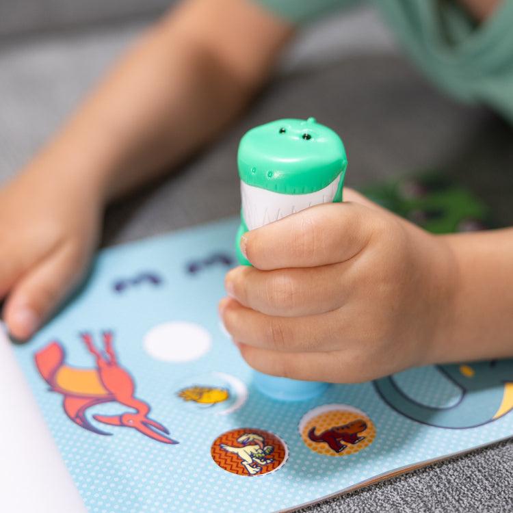 Melissa & Doug: stempelki z naklejkami Sticker Wow! - Noski Noski